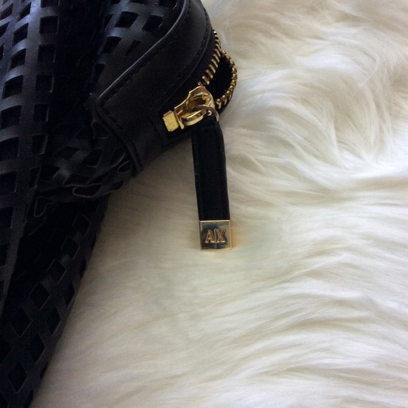 Armani Exchange bag 🖤 - Picture 3 of 4